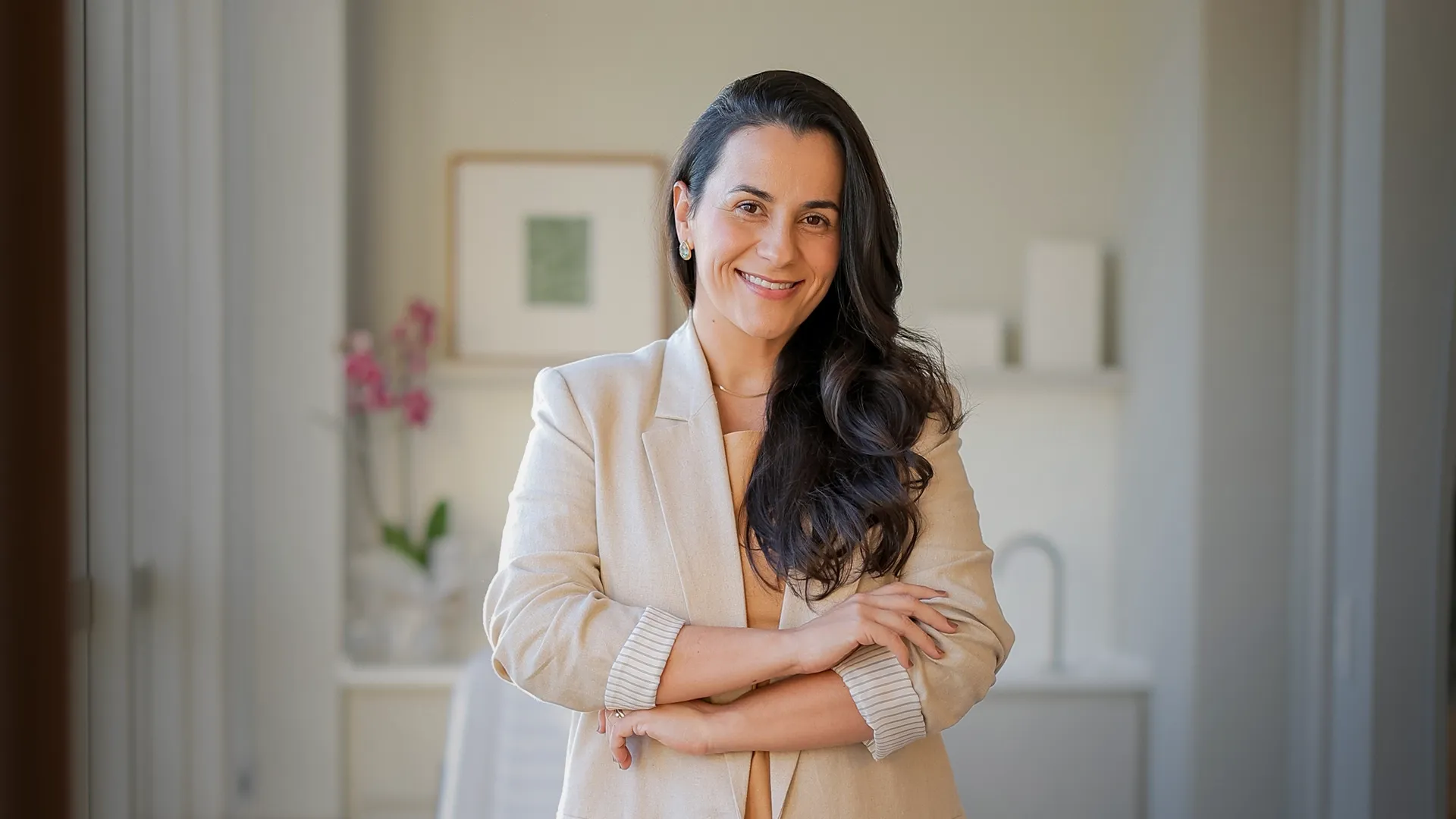 Dra. Cristine Abdala no consultório da Uroflow.